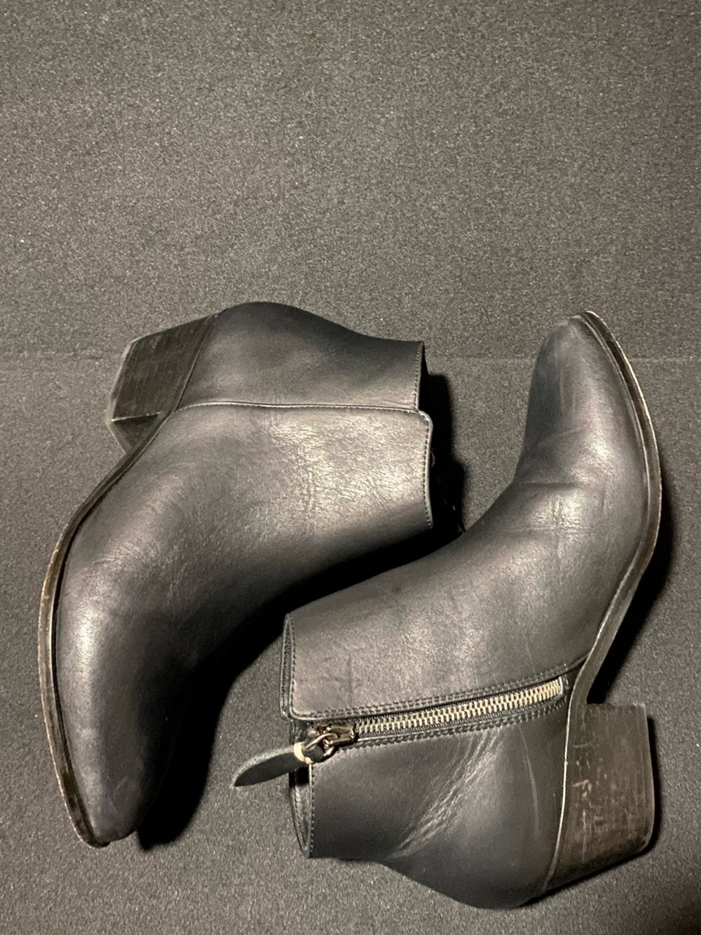 Women’s Downtown Black Ankle Bootie Sz 9